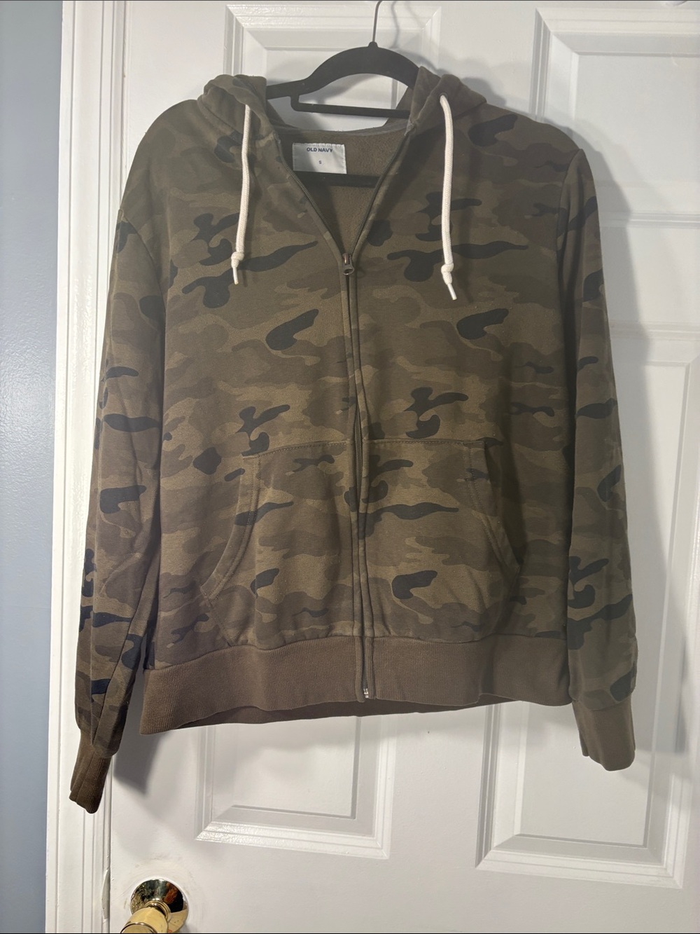 Old Navy Men's Olive Camo Full-Zip Hoodie